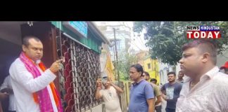 बीजेपी के नाम पर अत्याचार करने वाले तृणमूल कार्यकर्ता को विधायक कौस्तव बागची ने लताड़ा।